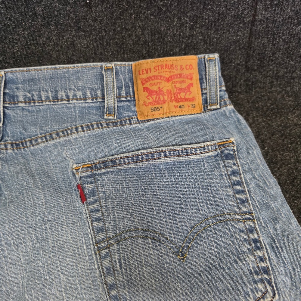 Levis 505 Regular Fit Straight Leg Jeans Mens 40x32 Light Wash Distressed Blue